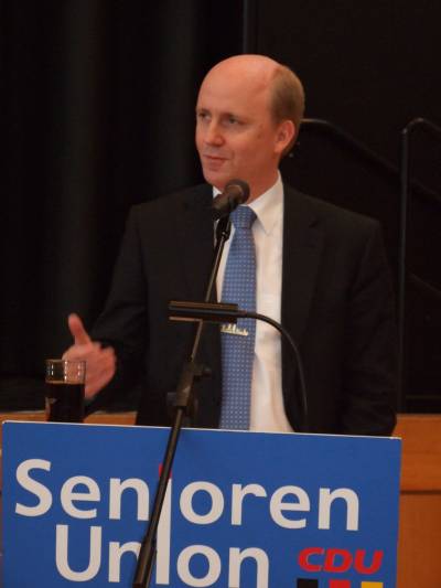 Kreisvorsitzender Uwe Becker bei der Senioren-Union